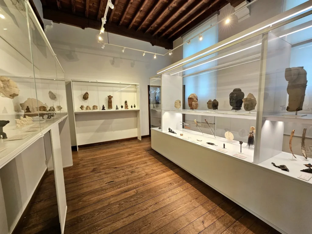 Cruising with Danny and Peter, MSC Cruises, MSC Preziosa, Zeebrugge, Brussels, Belgium, Exploring Loppem Castle in Flanders, a stunning example of Neo-Gothic Belgium architecture, surrounded by lush gardens and an intricate hedge maze. The historic canals of Flanders and Belgium medieval towns, including Damme bookshops and Bruges windmills, add to the region’s timeless charm. Inside the castle, beautifully preserved furnishings and stained-glass windows showcase the grandeur of Flanders historical sites. Indulging in Belgian chocolate tasting at Roose’s Chocolate World provides a sweet interlude. The Pieter Bruegel art tour and an MSC Northern Europe cruise complete this unforgettable Flanders travel experience.