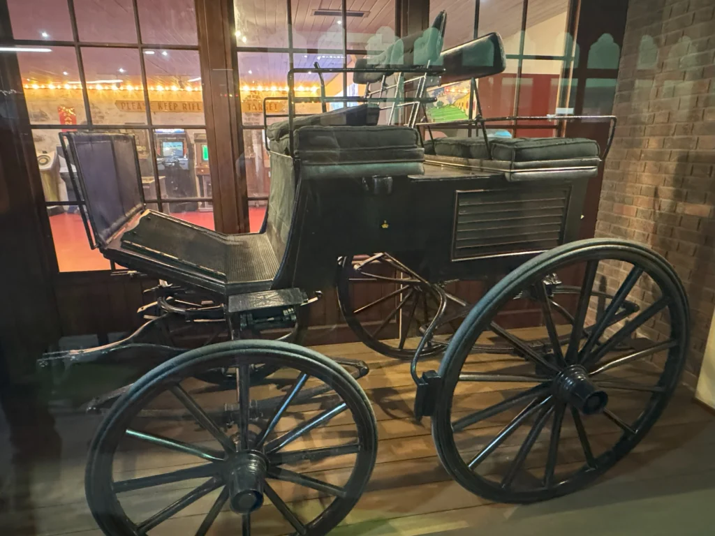 Cruising with Danny and Peter, P&O Ferries, Pride of Rotterdam, Kingston upon Hull, England | Images showcasing a Minicruise to England with P&O Ferries, including the Pride of Rotterdam ferry, scenic North Sea views, gourmet dining aboard, attractions in Hull such as The Deep aquarium, the Streetlife Museum of Transport, Hull Minster, and vibrant city experiences like shopping and dining, capturing the highlights of a UK short break cruise from Rotterdam to Hull.