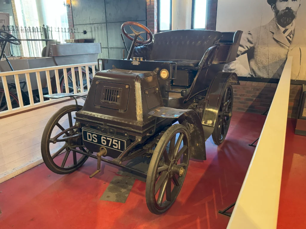 Cruising with Danny and Peter, P&O Ferries, Pride of Rotterdam, Kingston upon Hull, England | Images showcasing a Minicruise to England with P&O Ferries, including the Pride of Rotterdam ferry, scenic North Sea views, gourmet dining aboard, attractions in Hull such as The Deep aquarium, the Streetlife Museum of Transport, Hull Minster, and vibrant city experiences like shopping and dining, capturing the highlights of a UK short break cruise from Rotterdam to Hull.