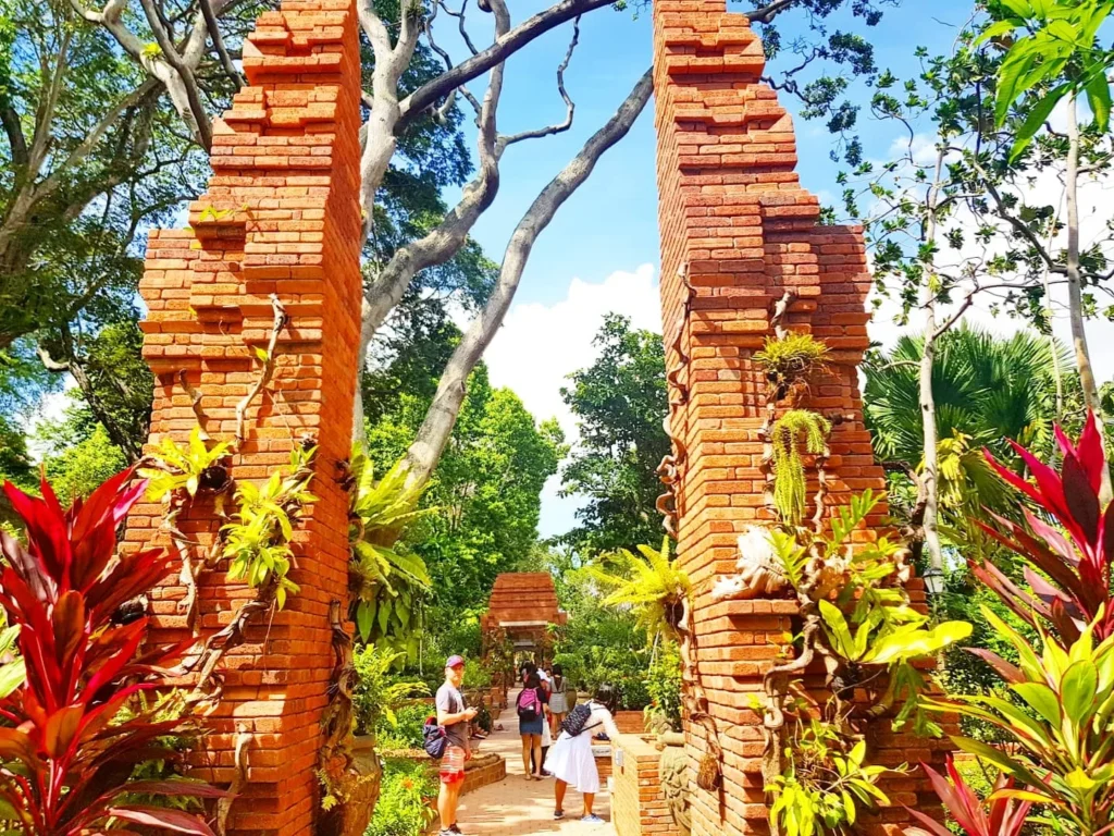 Cruising with Danny and Peter, Holland America Line, Westerdam, Singapore | Singapore Travel Highlights featuring the iconic Merlion Statue, vibrant Chinatown Experience with bustling markets and temples, and a scenic Singapore Skyline Dinner with fresh seafood dining.