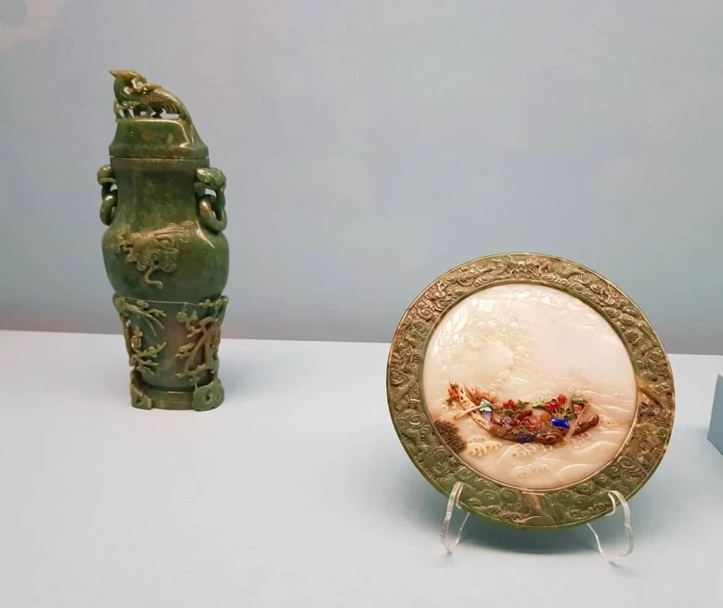 Keelung Taipei Cruise Port: Our Complete Guide + Insider Tips 2026 (Visited Once in 2019 by Danny and Peter) 9 Cruising with Danny and Peter, Holland America Line, Westerdam, Keelung, Taipei, Taiwan | Vibrant scene of Keelung Night Market showcasing diverse Taiwanese street food, including oyster pancakes and stinky tofu, with colorful stalls and lively crowds. Scenic views from Chaojing Park overlooking Keelung Harbor, featuring traditional architecture and lush landscapes. Picturesque images of Keelung Island attractions, highlighting pristine beaches and charming fishing villages, capturing the cultural heritage of Keelung and its rich maritime history.