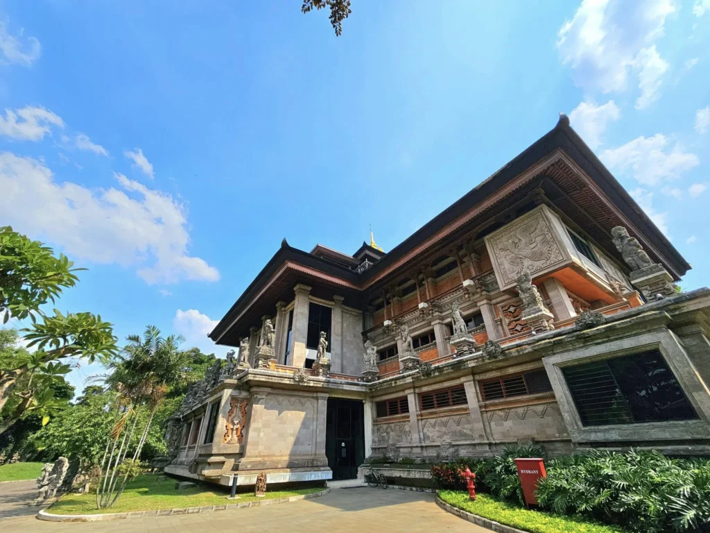 Cruising with Danny and Peter, Holland America Line, Westerdam, Tanjung Priok, Jakarta, Java, Indonesia | Experience Jakarta's rich heritage and culinary delights: Tanjung Priok Port highlights its bustling maritime history, while historic Phinisi schooners at Sunda Kelapa and Dutch colonial architecture in Batavia Stad reflect Jakarta’s past. Enjoy panoramic views from Monas National Monument and savor a delicious Indonesian buffet lunch showcasing traditional dishes. Explore Taman Mini Indonesia Indah to see diverse cultural pavilions representing Indonesia's rich heritage.